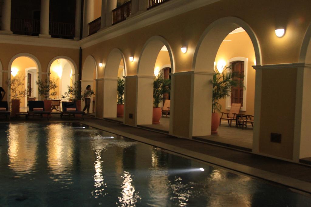 Palais De Mahe - A Cgh Earth Experience Hotell Pondicherry Eksteriør bilde