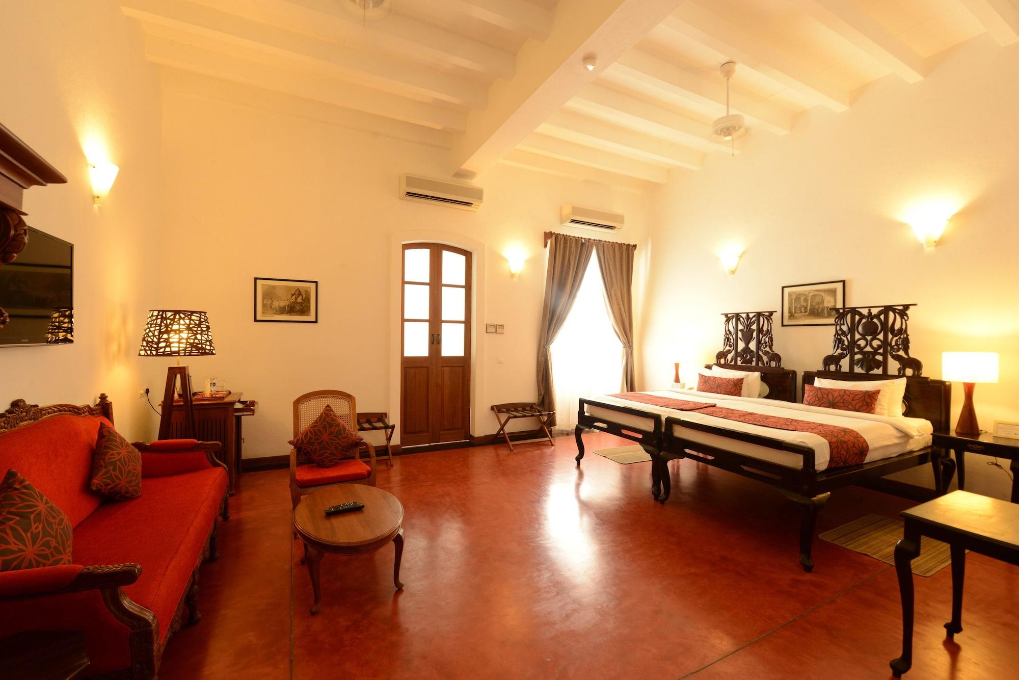 Palais De Mahe - A Cgh Earth Experience Hotell Pondicherry Eksteriør bilde