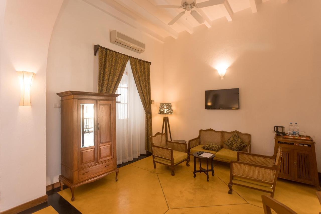 Palais De Mahe - A Cgh Earth Experience Hotell Pondicherry Eksteriør bilde