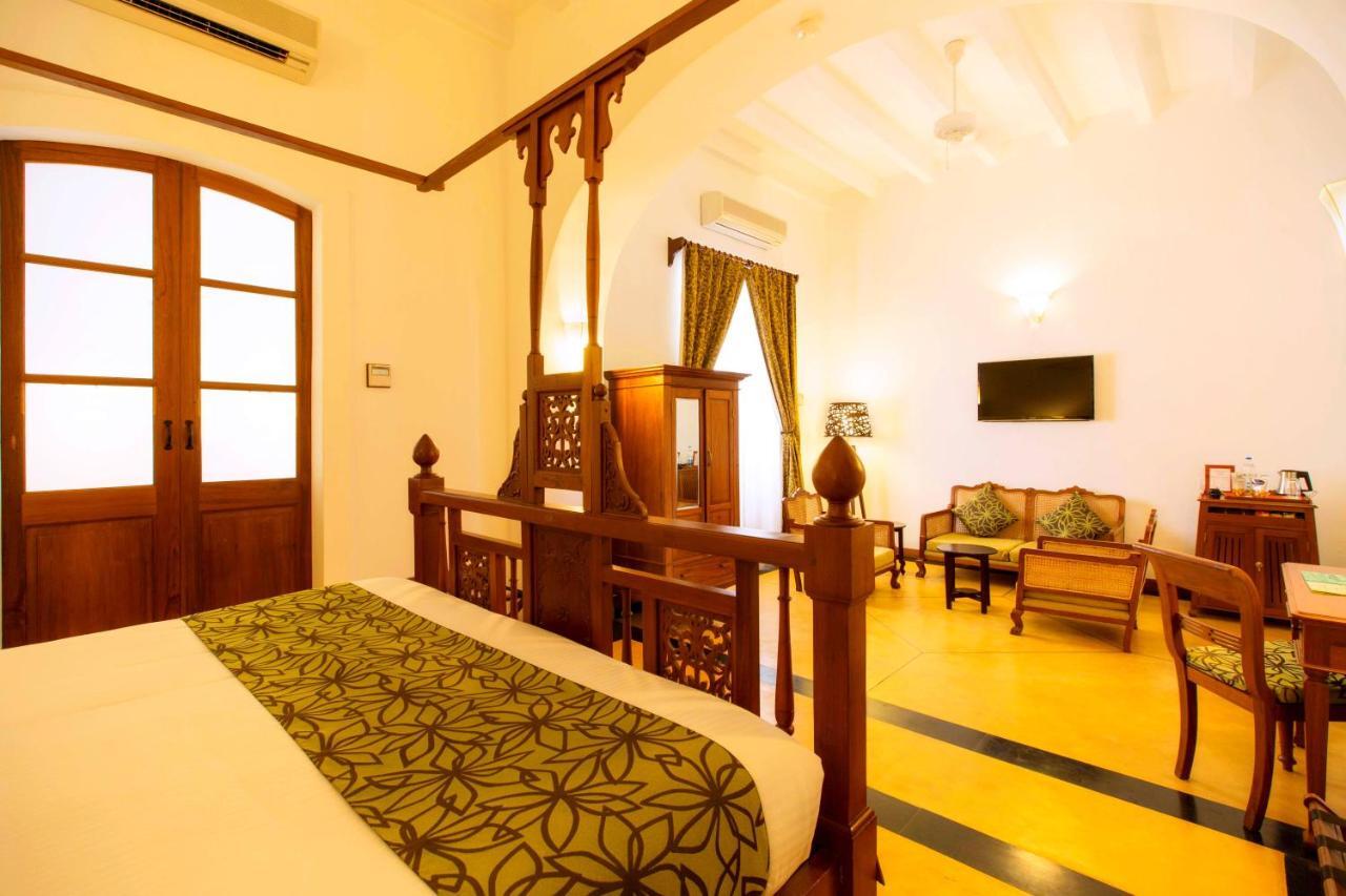 Palais De Mahe - A Cgh Earth Experience Hotell Pondicherry Eksteriør bilde